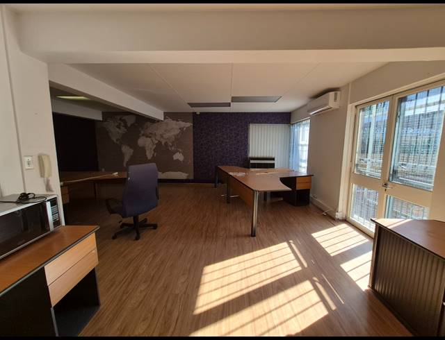117M² OFFICE TO LET IN RIVONIA